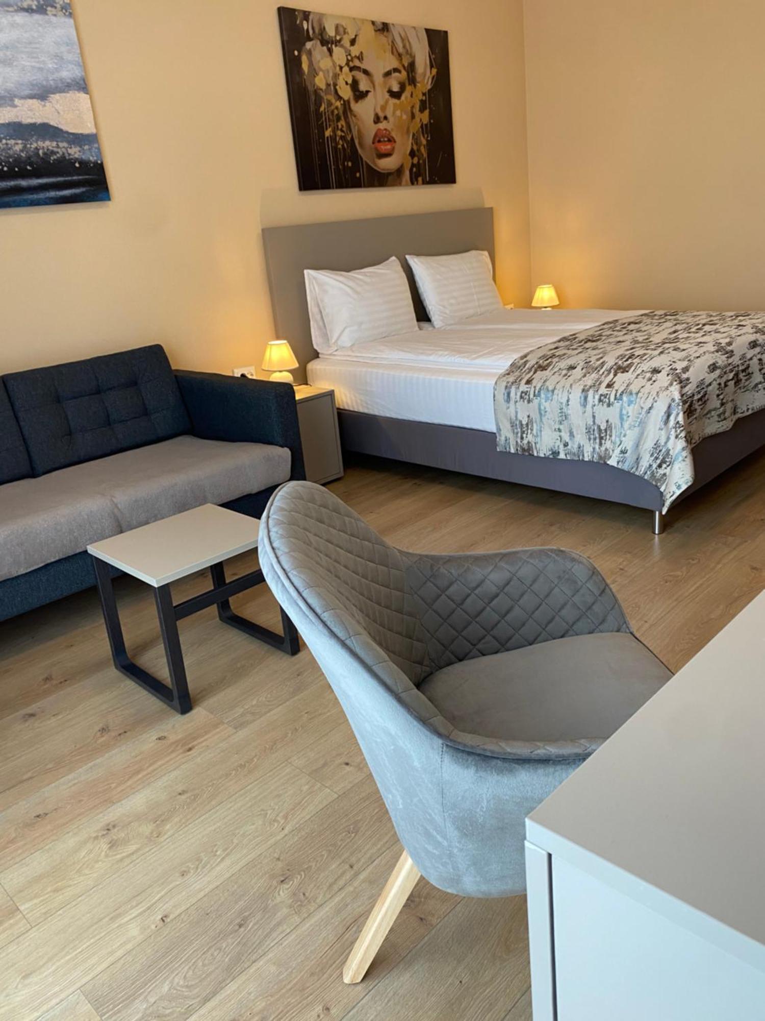 קלוז'-נאפוקה Parklake Home מראה חיצוני תמונה