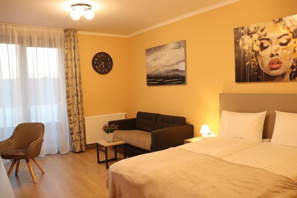 קלוז'-נאפוקה Parklake Home מראה חיצוני תמונה